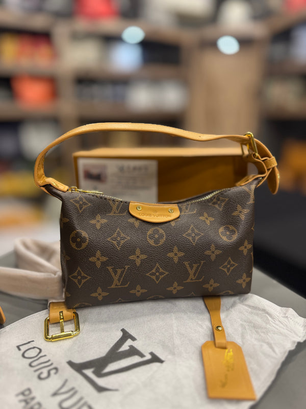 Louis Vuitton pochette Hills(quality A+)