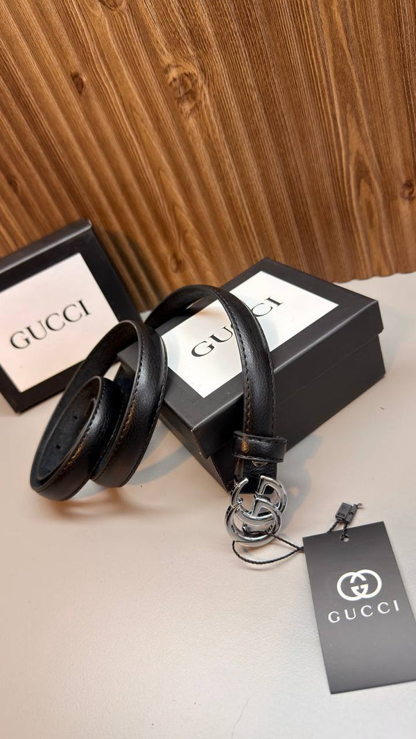 Gucci ζώνη μαύρη λεπτή