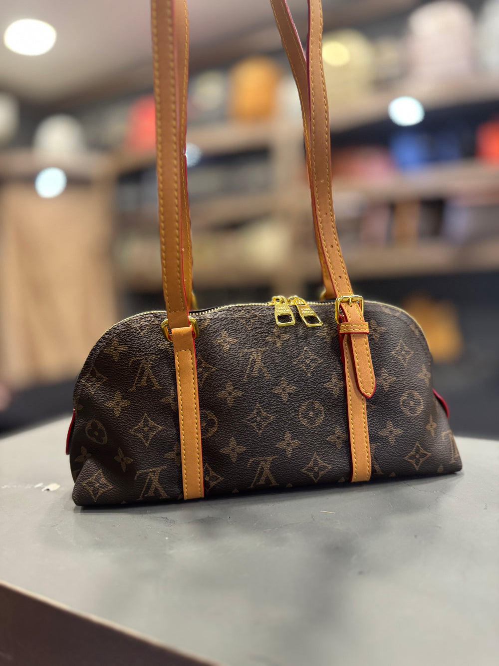 Louis Vuitton Squire East West(quality A+)