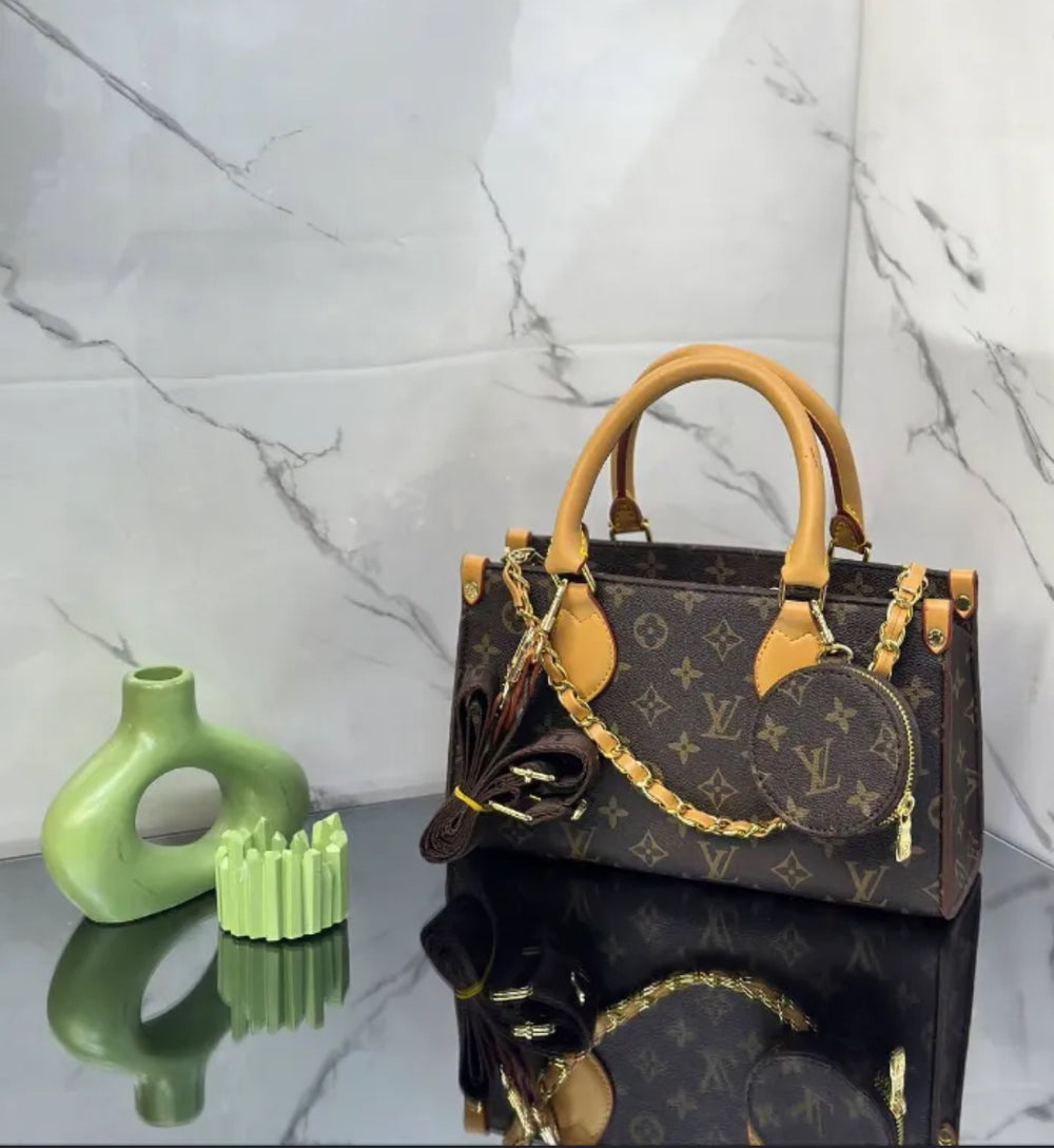 Louis Vuitton on the go pm
