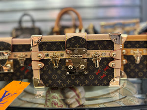 Louis Vuitton Petite Malle