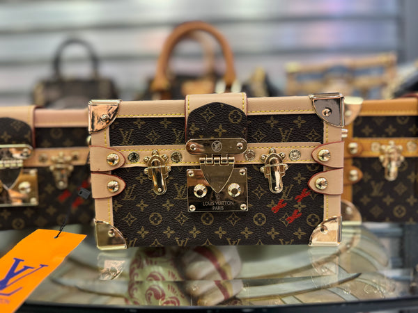 Louis Vuitton Petite Malle