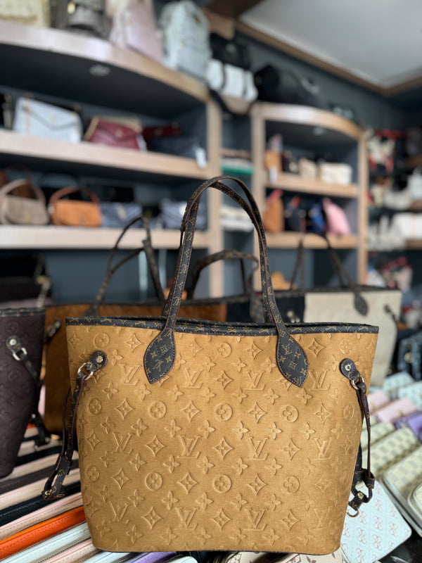 Neverfull MM  Louis Vuitton.