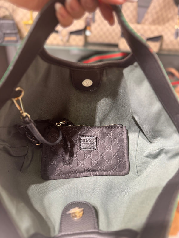 Gucci Giglio Suede
