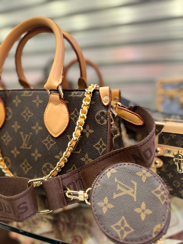 Louis Vuitton on the go pm