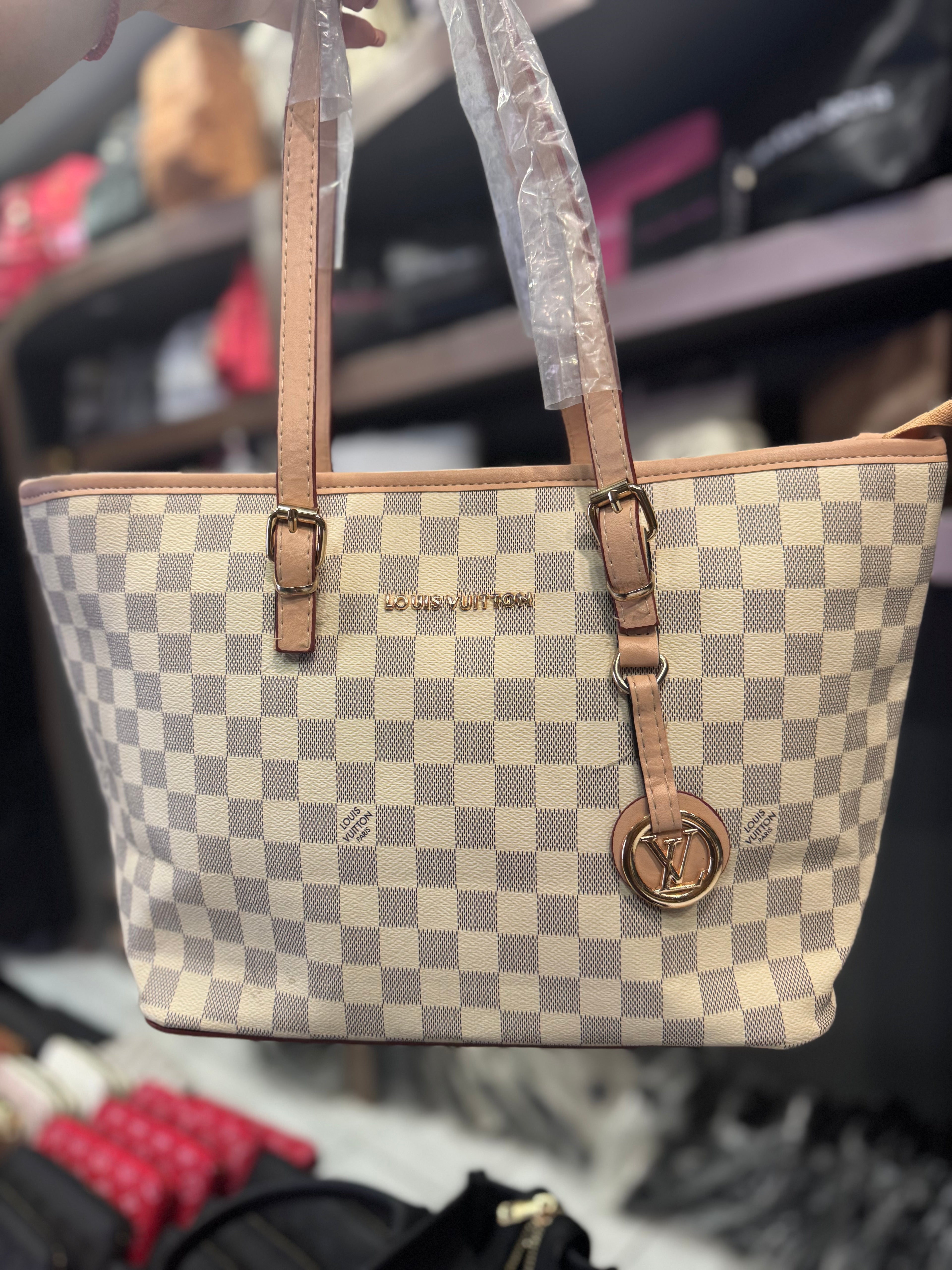 Τσάντα Louis Vuitton azur shopping