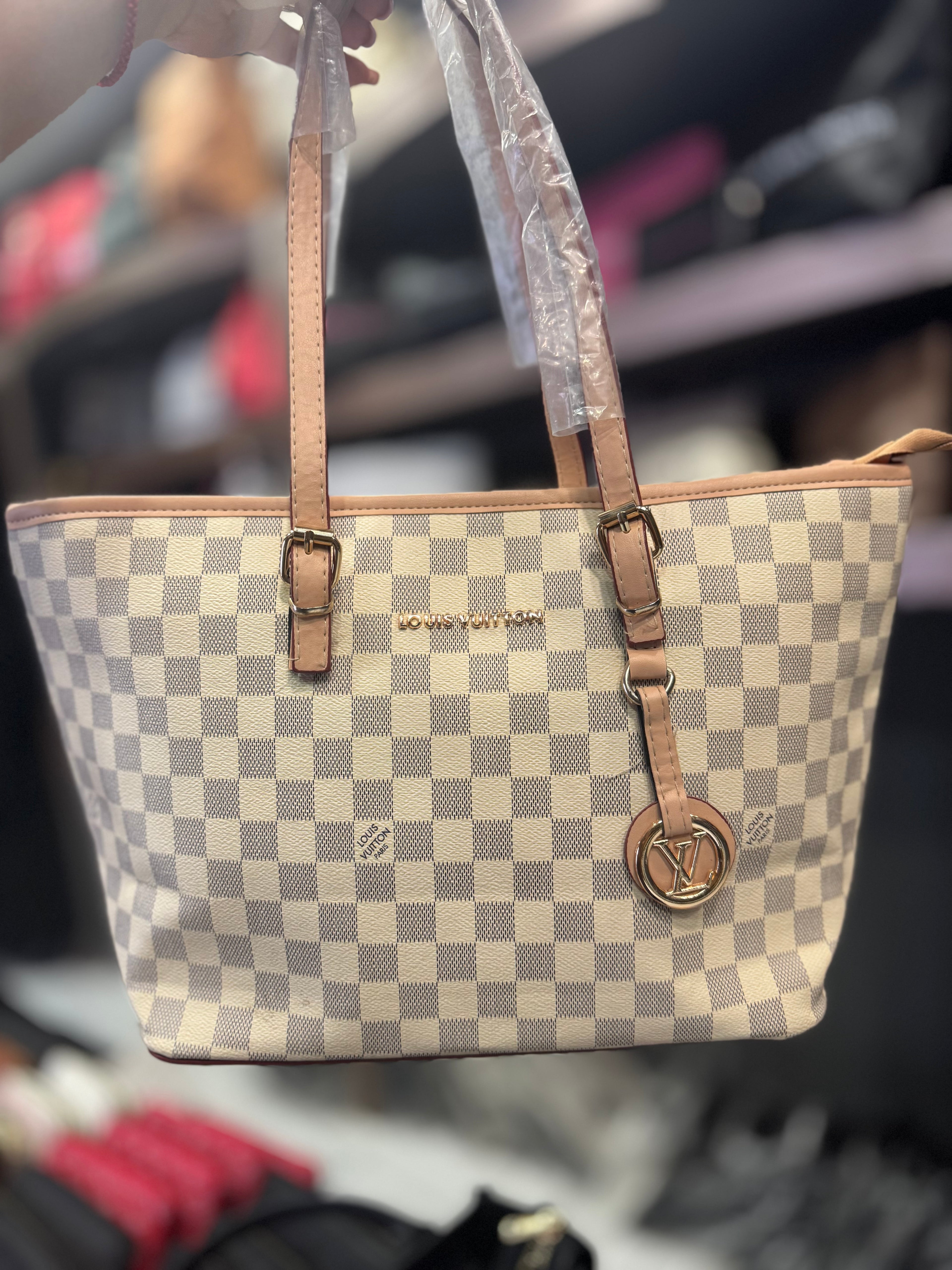 Τσάντα Louis Vuitton azur shopping