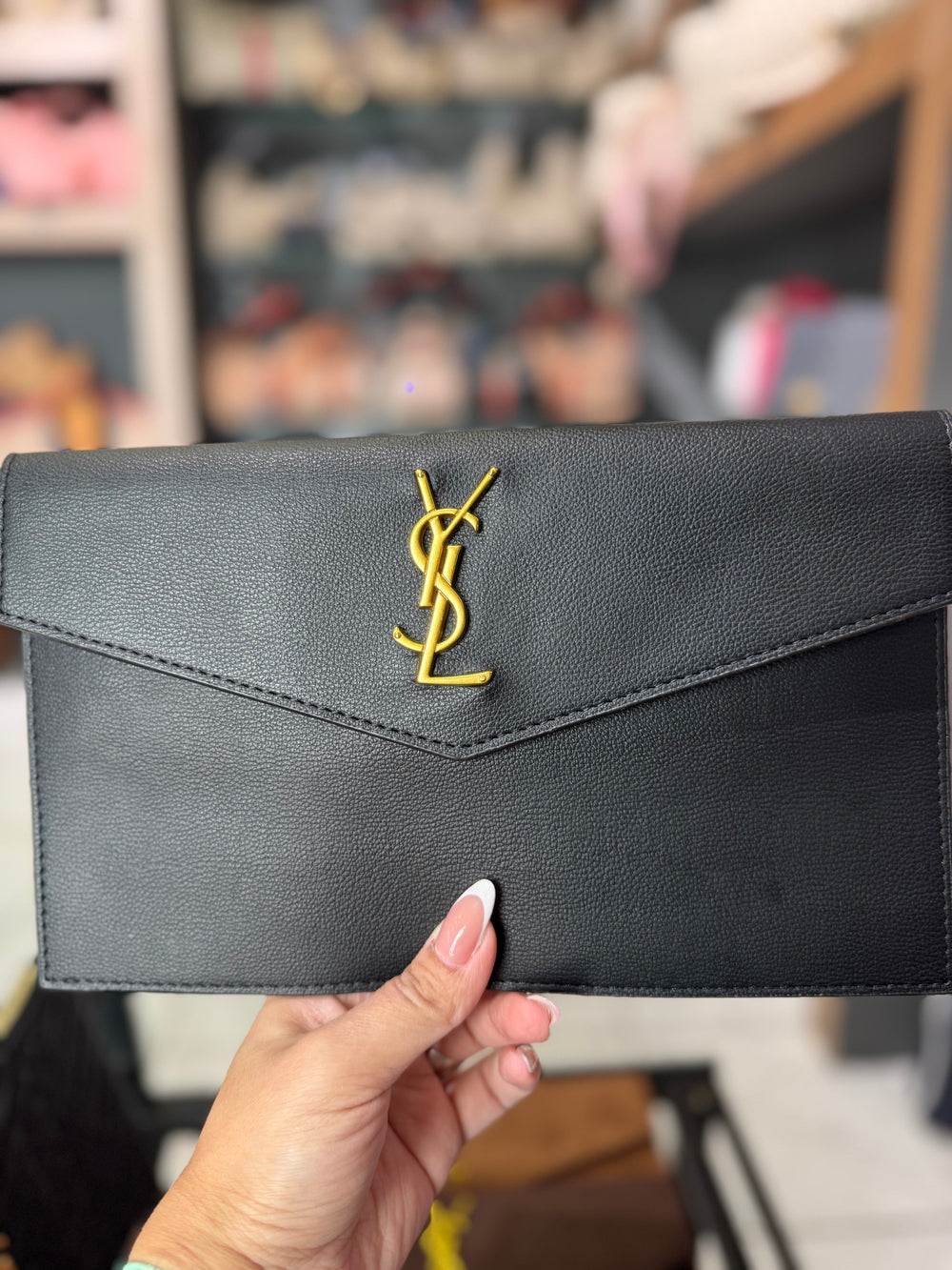 Saint Laurent (YSL)