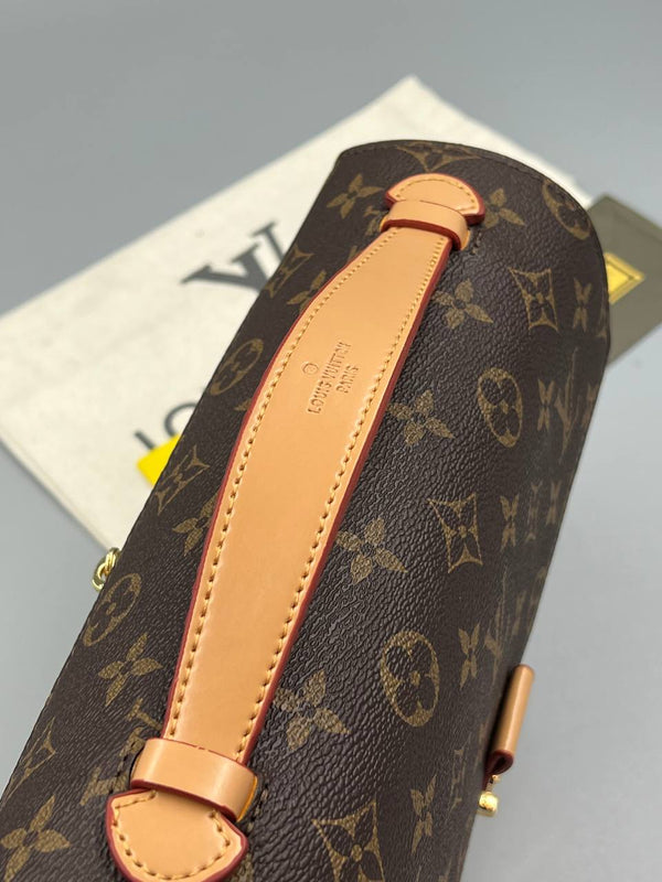 Louis Vuitton Pochette Métis
