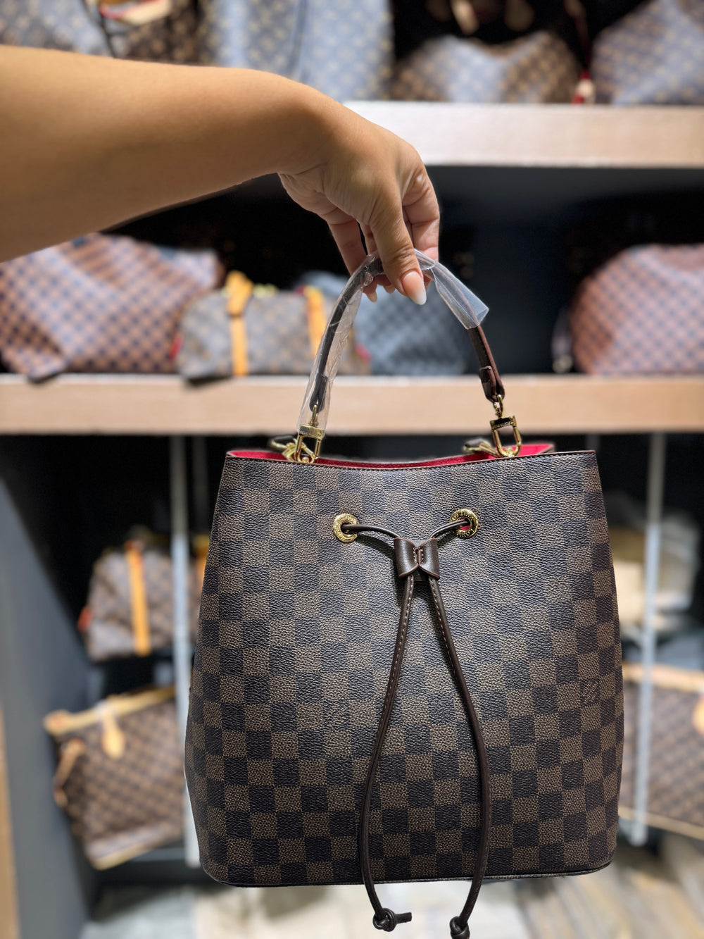 Louis Vuitton NeoNoe Damier Ébène