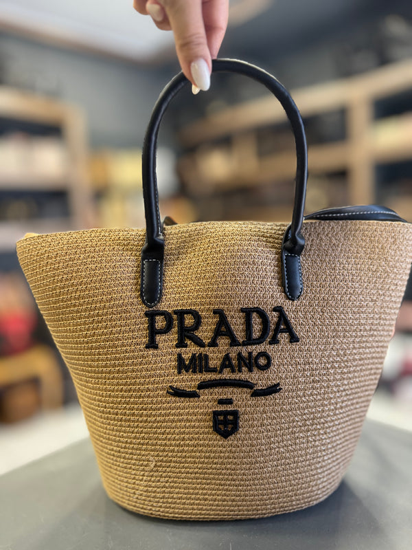 Prada τσάντα ψάθινη