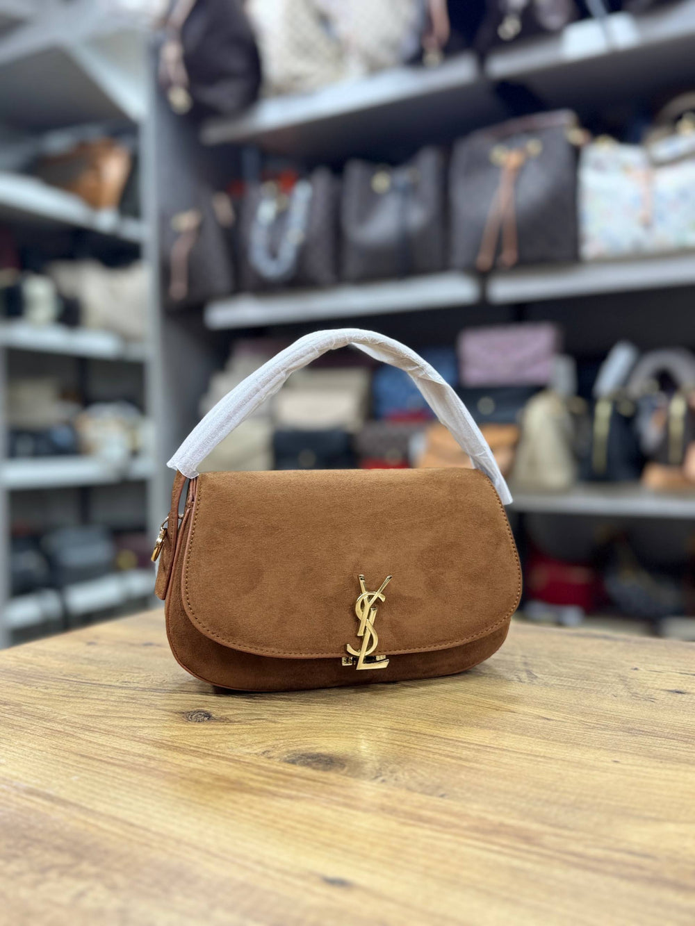 (YSL) Saint Laurent Voltaire Shoulder Bag caramel