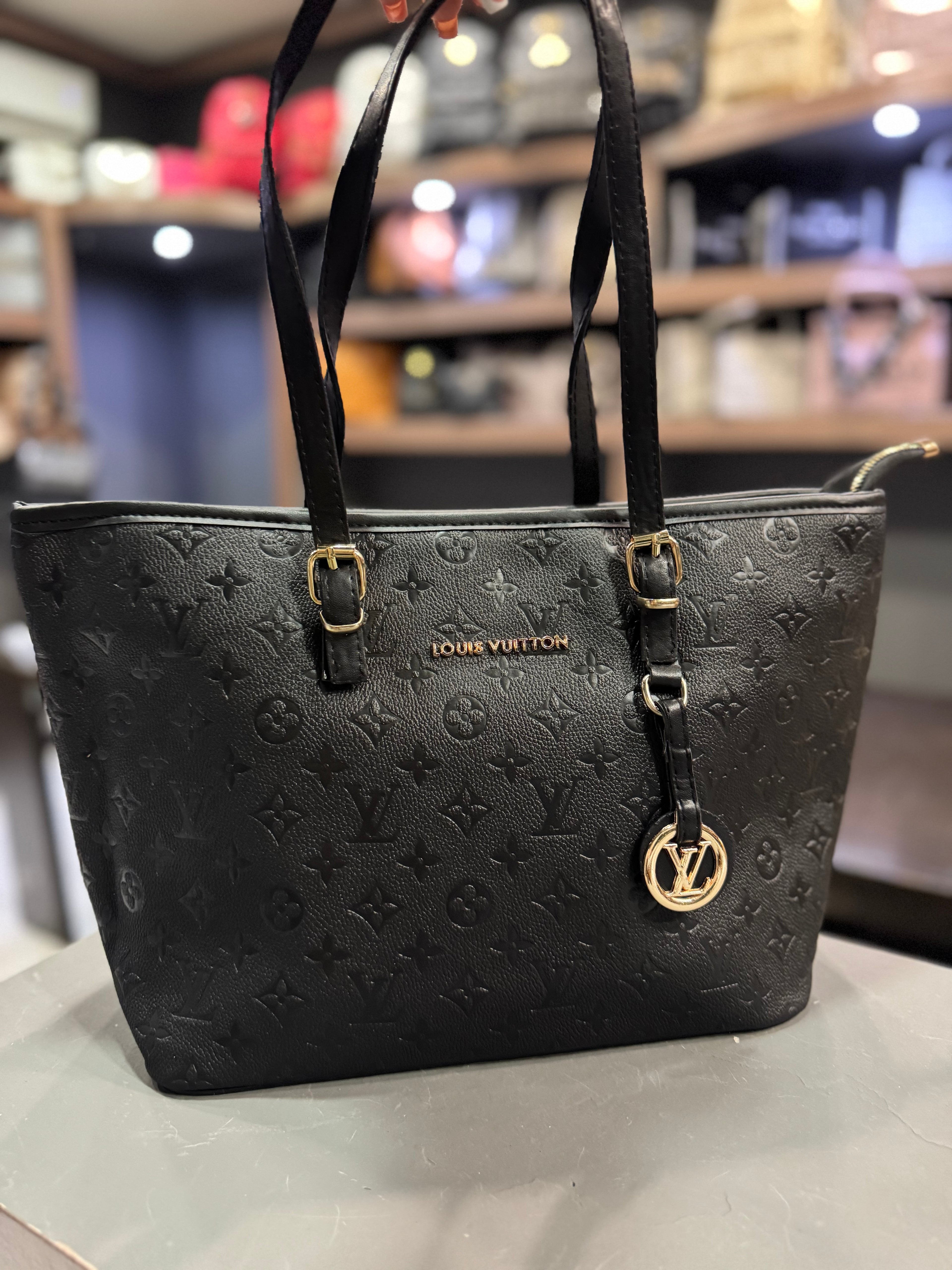 Τσάντα Μαύρη Louis Vuitton Monogram