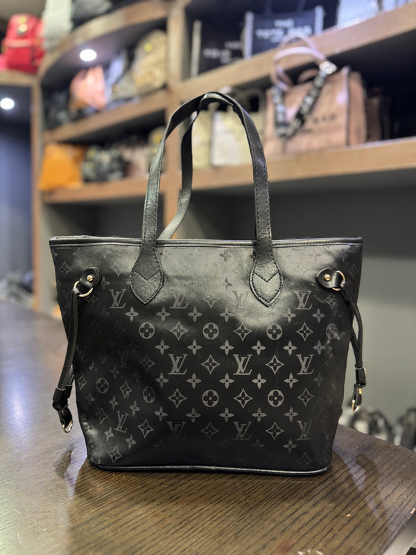 Τσάντα Μαύρη Louis Vuitton Neverfull