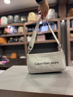 Τσάντα CALVIN KLEIN
